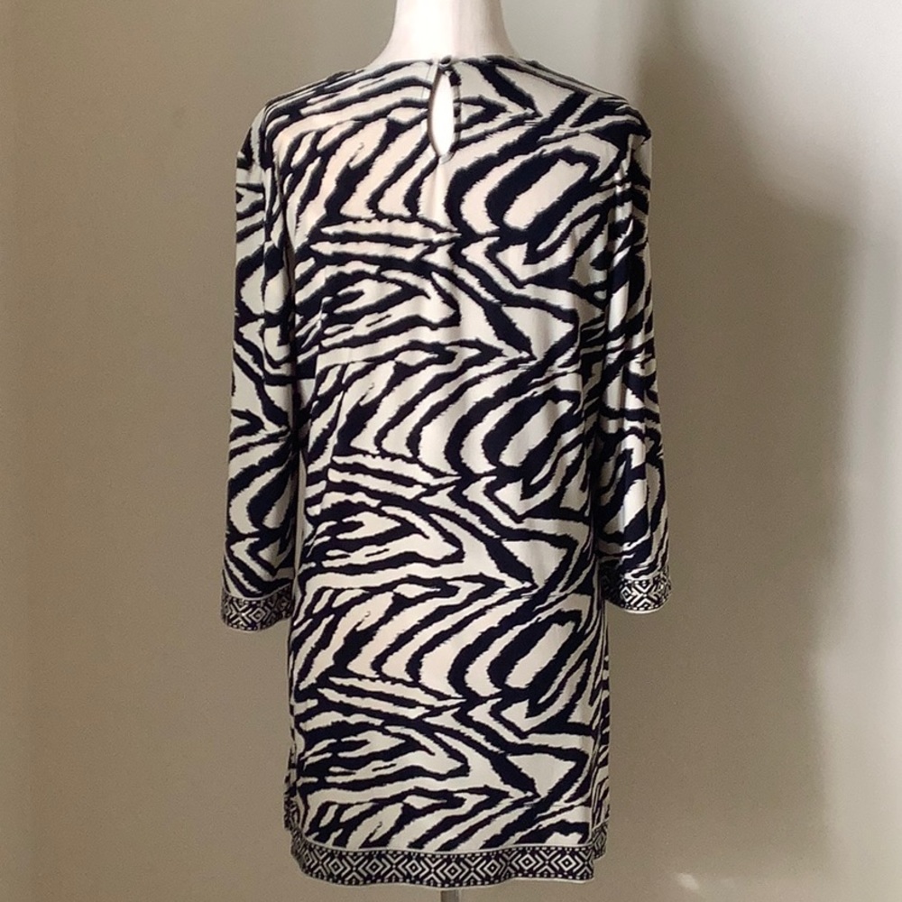 Tunic - Picture 2 of 3